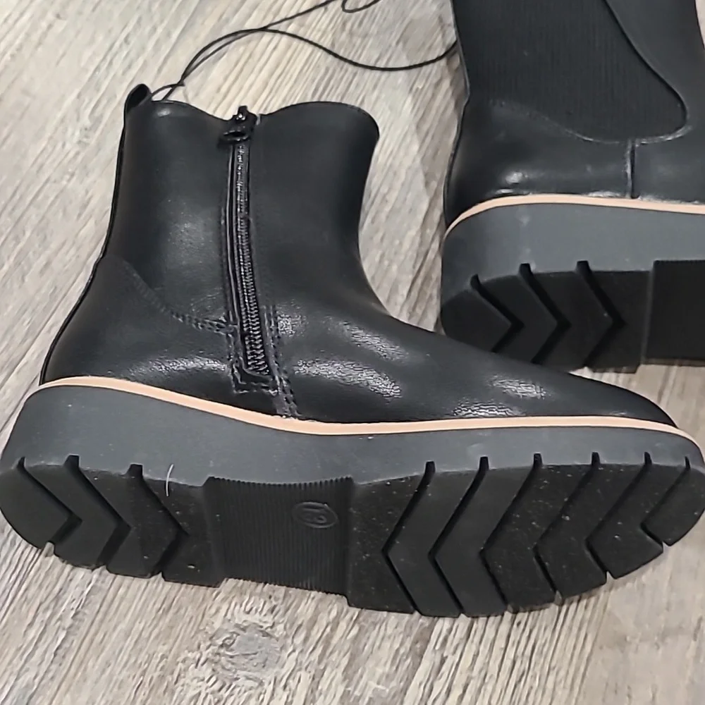 Art Class Laurel Faux-Leather Wedge Ankle Chelsea Boots Black